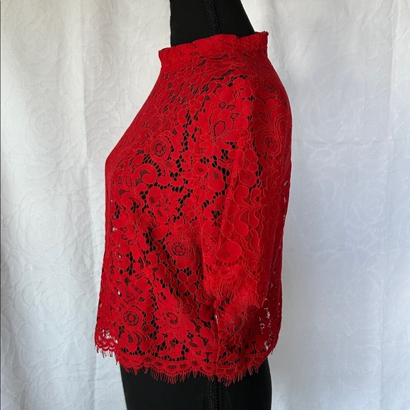 Express Red Floral Lace Short Sleeve Top. Size Medium. - Picture 3 of 6